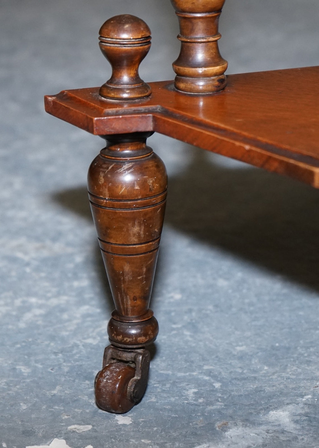 VICTORIAN ENGLISH INLAID BURR WALNUT CORNER WHATNOT STAND