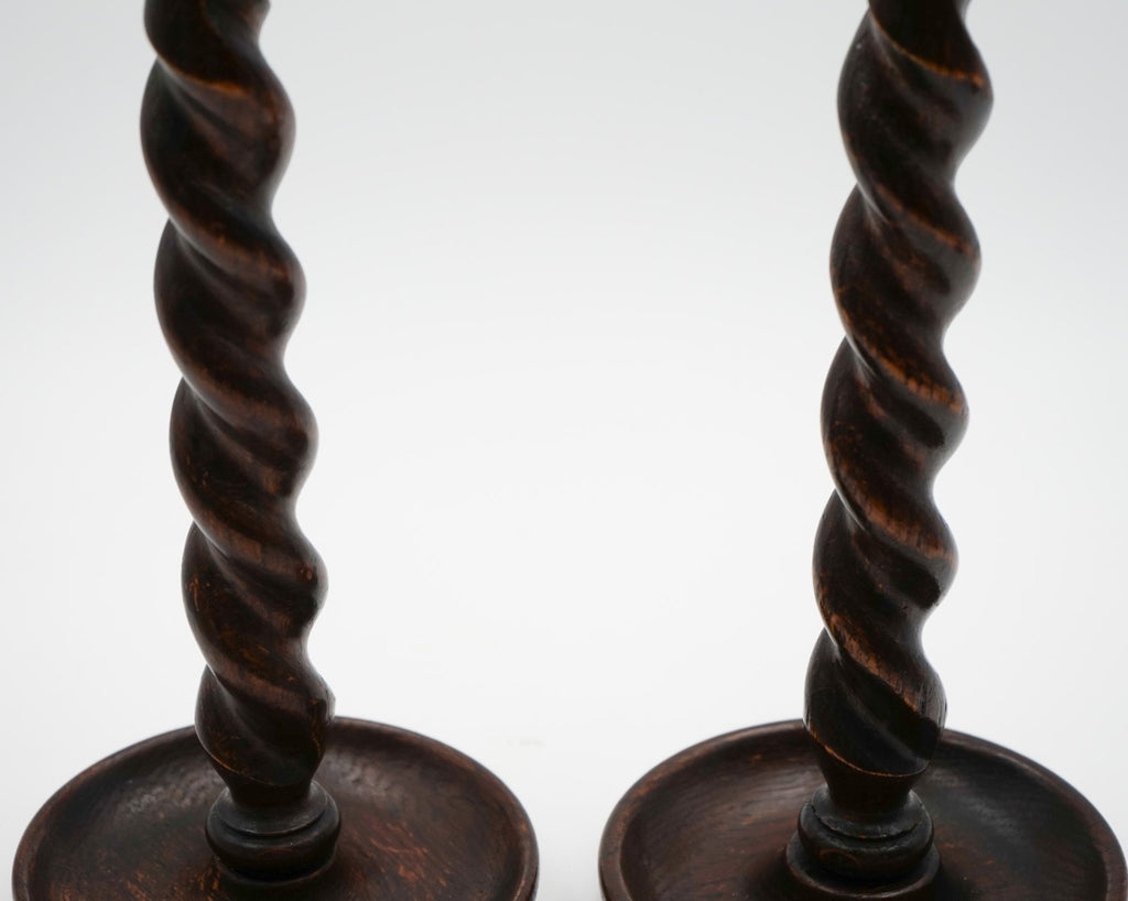 EARLY ViCTORIAN PAIR OF ENGLISH OAK BARLEY TWIST CANDLE STICKS (1)