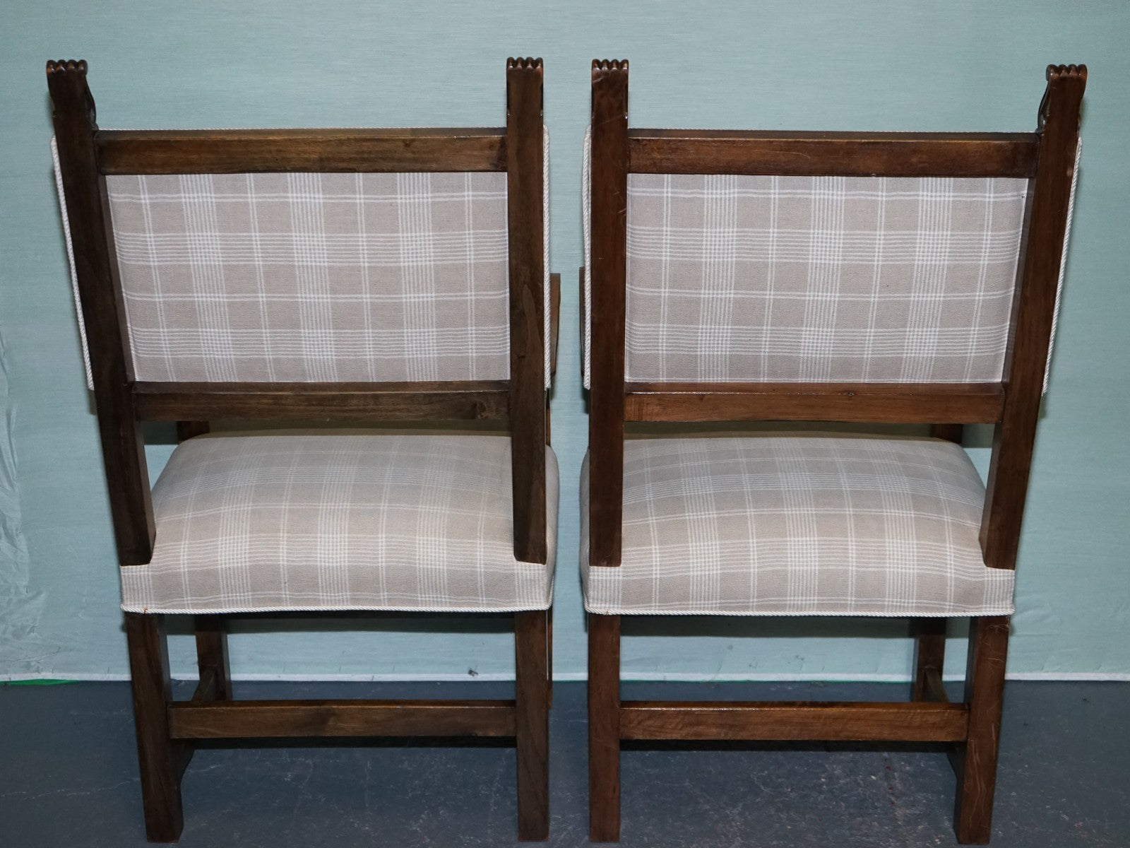 LOVELY PAIR OF VICTORIAN NEWLY UPHOLSTERED CARVER ARMCHAIRS CARVED WOOD DETAIL