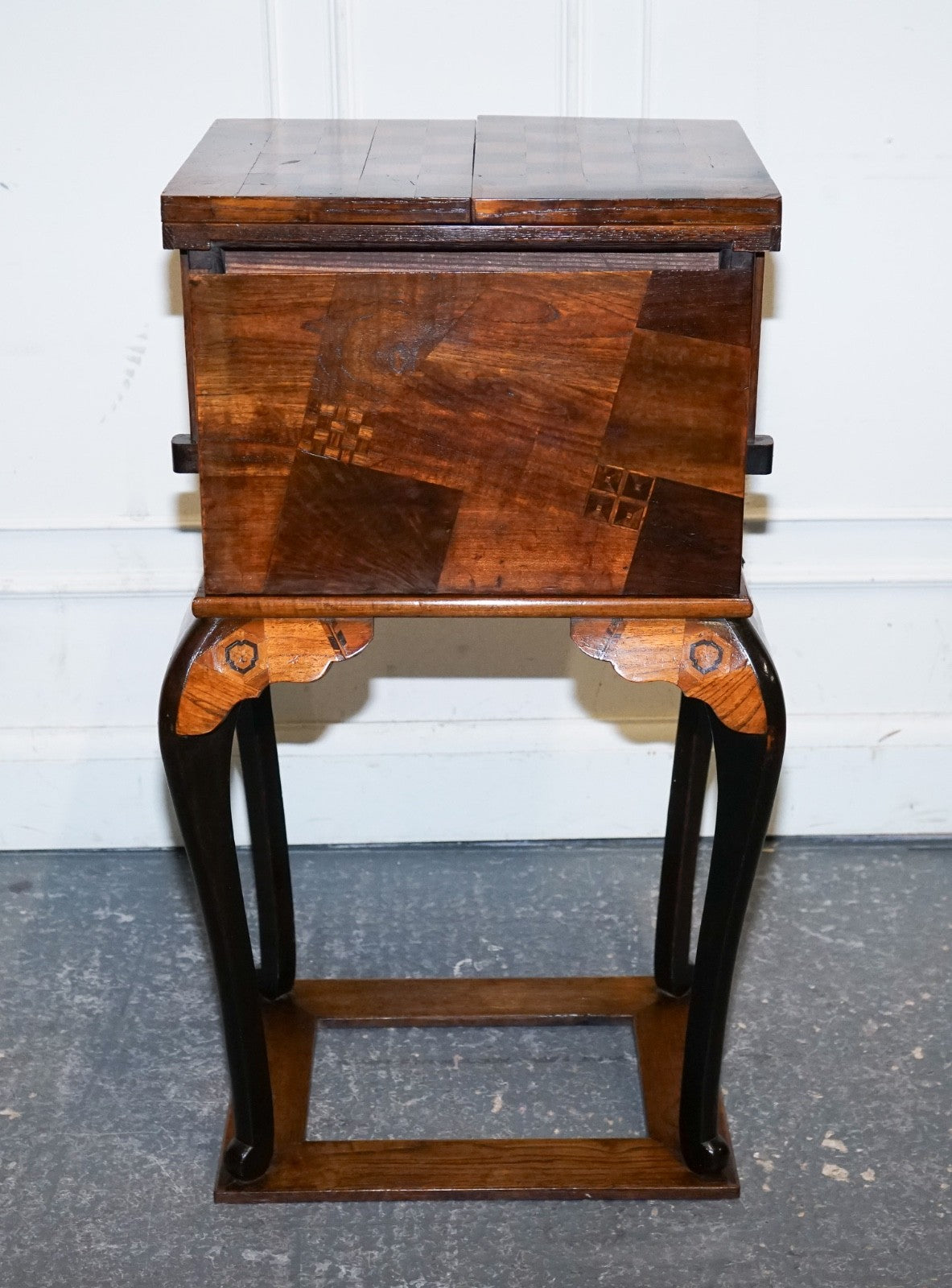 ANTIQUE CIRCA 1800S JAPANESE MARQUETRY GAMES TABLE CABINET ON STAND