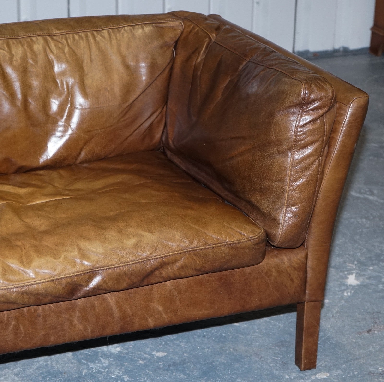 LARGE COMFORTABLE HALO GROUCHO BROWN LEATHER THREE SEATER SOFA