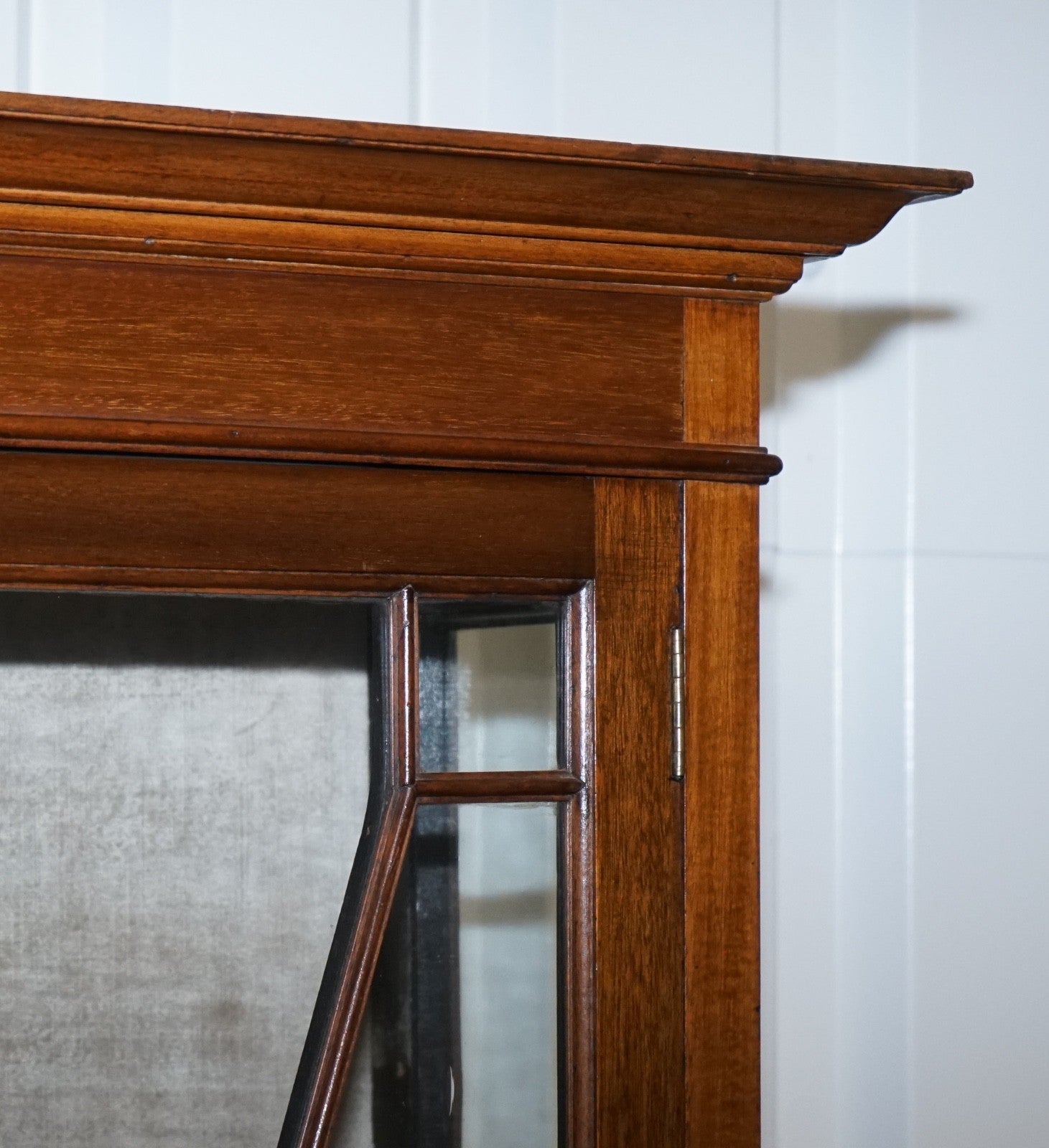 ENGLISH 19TH CENTRY GLAZED DISPLAY CURIO CABINET WITH FIXED SHELVES