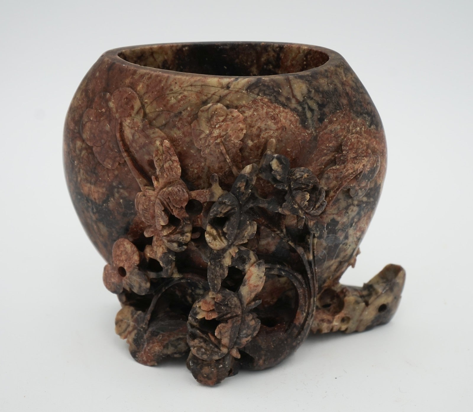 EARLY 20TH CENTRY ORIENTAL CHINESE HAND CARVED FLOWERS SOAPSTONE DECORATIVE POT