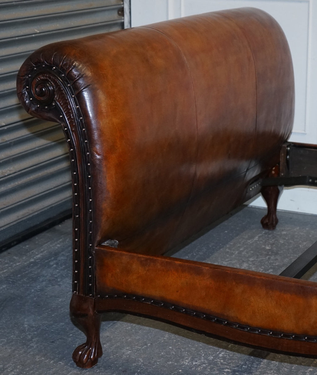 KINGSIZE HAND DYED LEATHER BONAPARTE CARVED BED AND SO TO BED RRP £14,000