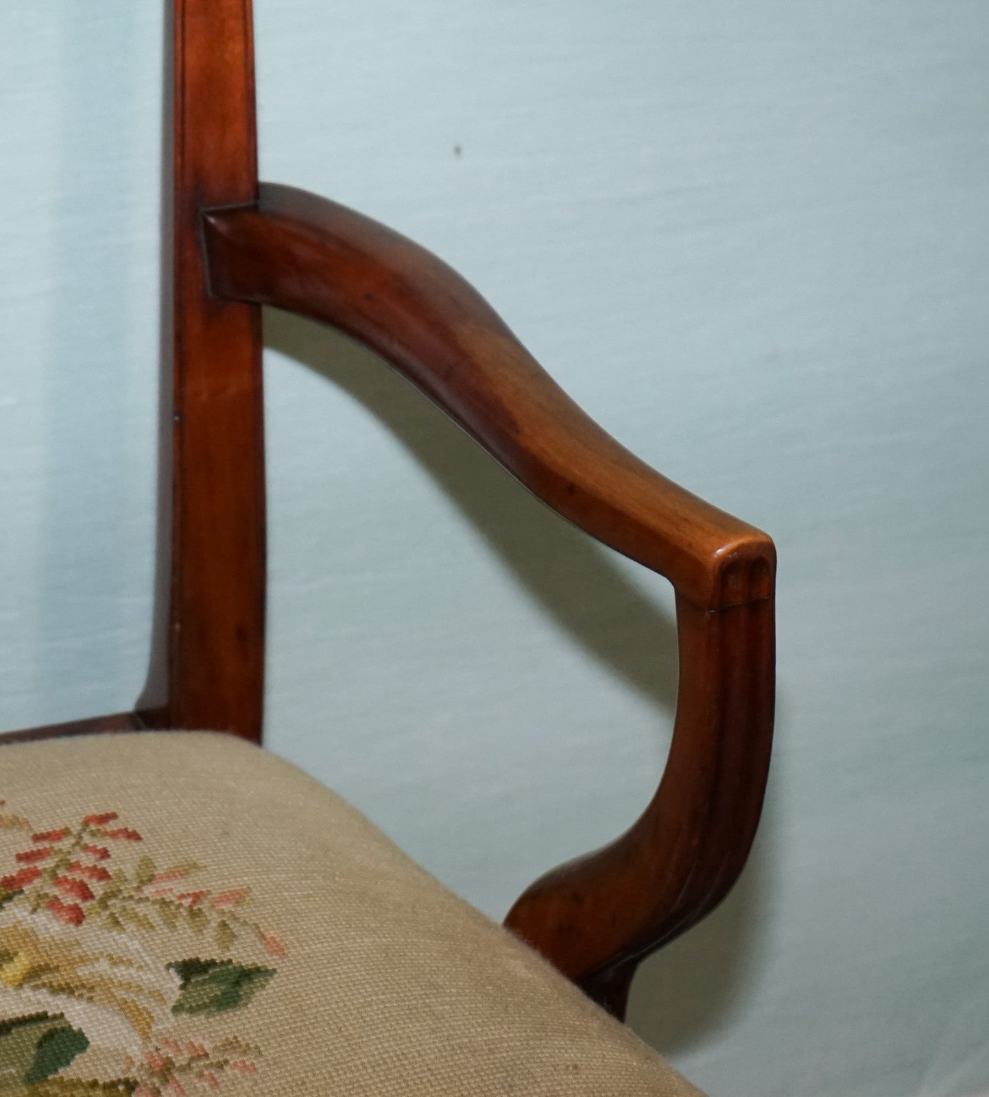 19TH CENTRY SINGLE HEPPLEWHITE ELBOW ARMCHAIR WITH FLORAL NEEDLEPOINT CUSHION