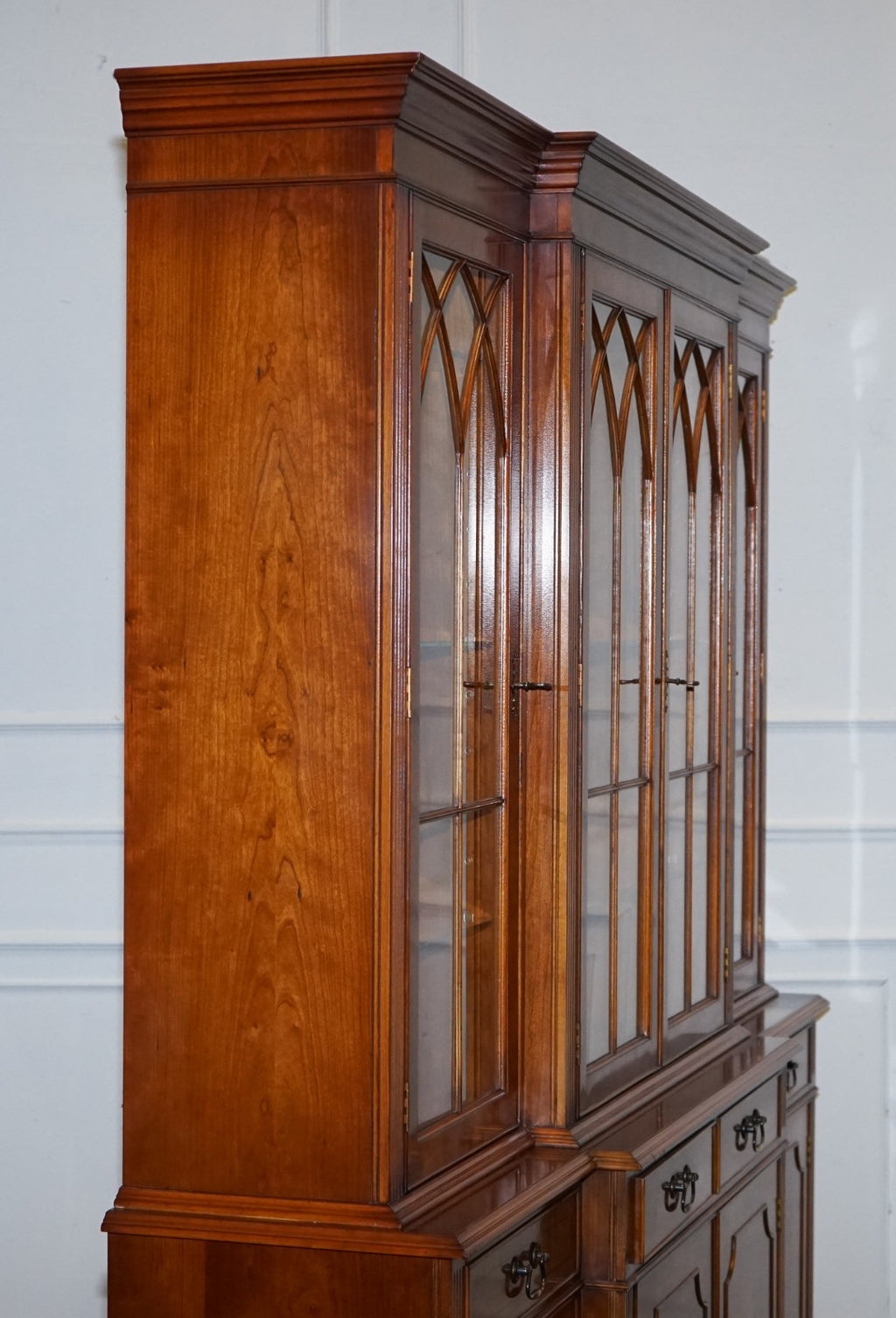 STUNNING GEORGIAN STYLE  BURR YEW BREAKFRONT FOUR DOOR DISPLAY CABINET BOOKCASE