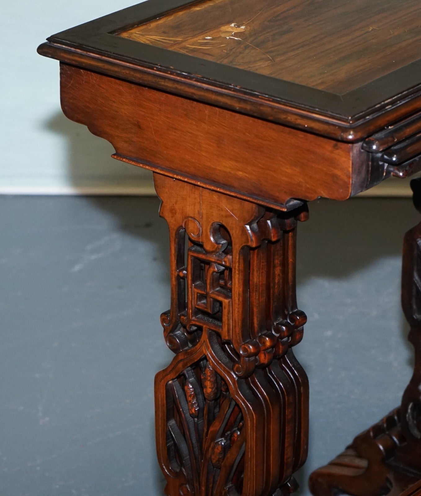 ART NOUVEAU CHINESE EXPORT NESTING TABLES PIERCED FRETWORK BONE & ABALONE C 1900