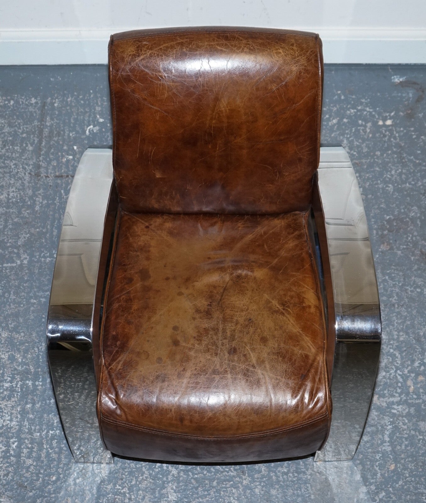 STUNNING PAIR OF FRENCH ART DECO CHROME AVIATOR HERITAGE BROWN LEATHER ARMCHAIRS