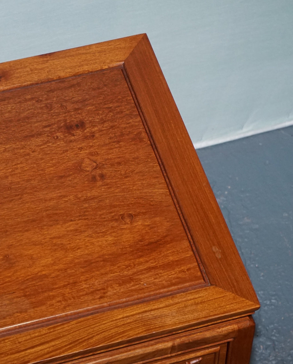ORIENTAL CHINESE VINTAGE TEAK NIGHTSTAND BEDSIDE TABLE WITH DRAWER