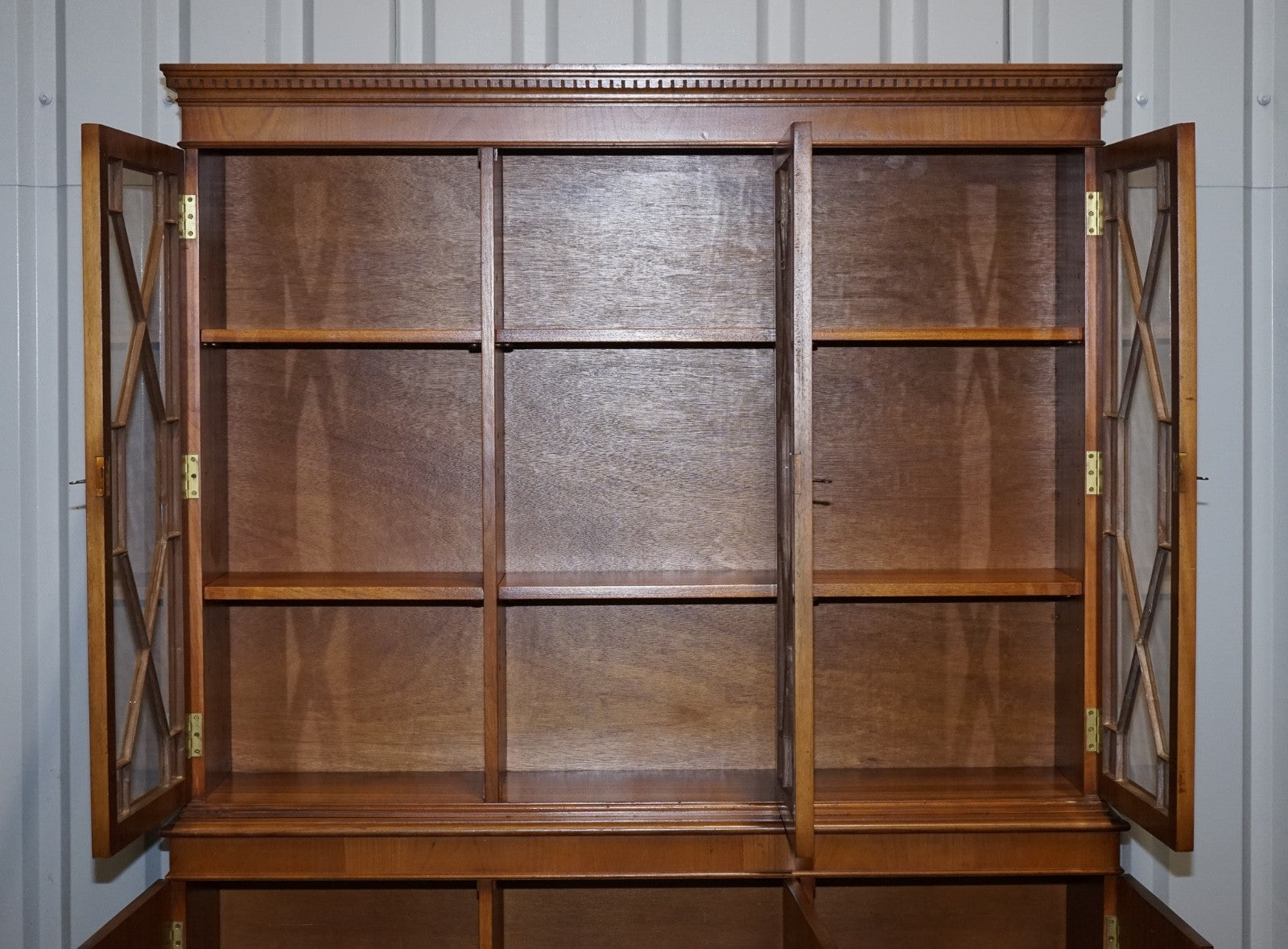 VINTAGE ENGLISH BURR YEW WOOD 3 DOOR ASTRAGAL GLAZED DISPLAY BOOKCASE CABINET