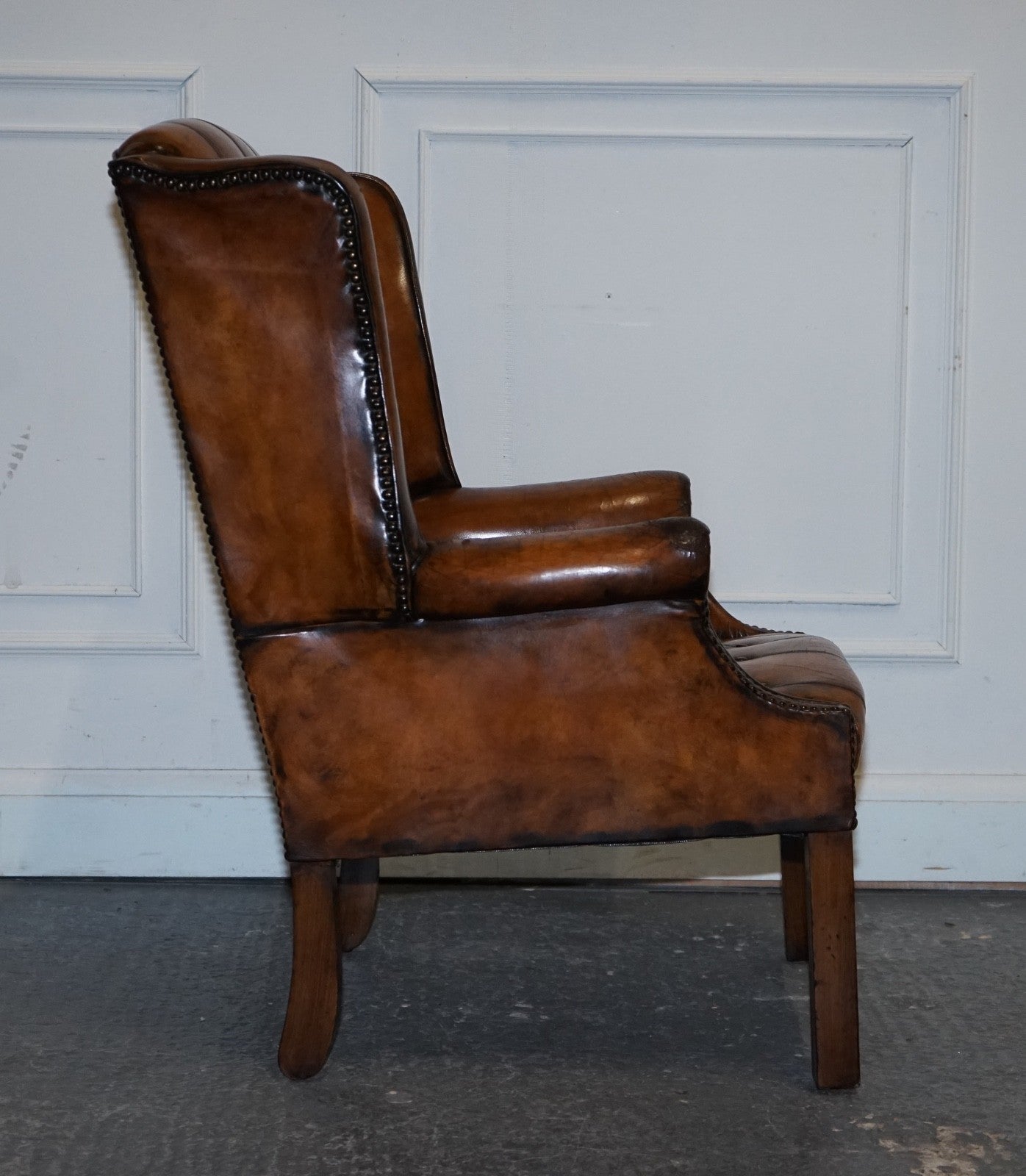 STUNNING 1960'S HAND DYED BROWN LEATHER CHESTERFIELD WINGBACK ARMCHAIRS