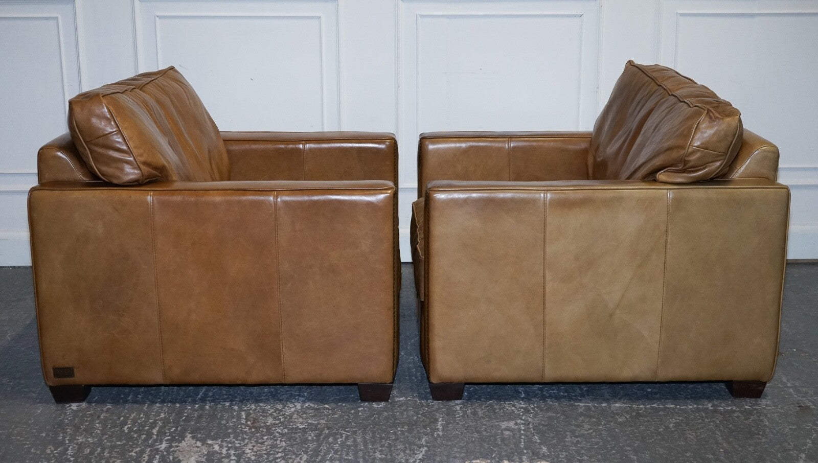 LOVELY TIMOTHY OULTON VISCOUNT PAIR OF TAN LEATHER ARMCHAIRS RRP £5,200