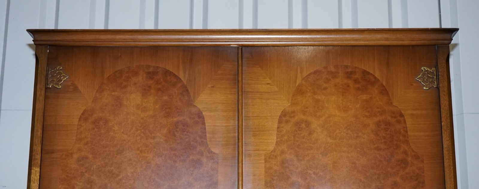 ART DECO STYLE ENGLISH WALNUT DOUBLE DOOR WARDROBE MADE BY DILLON, ENGLAND