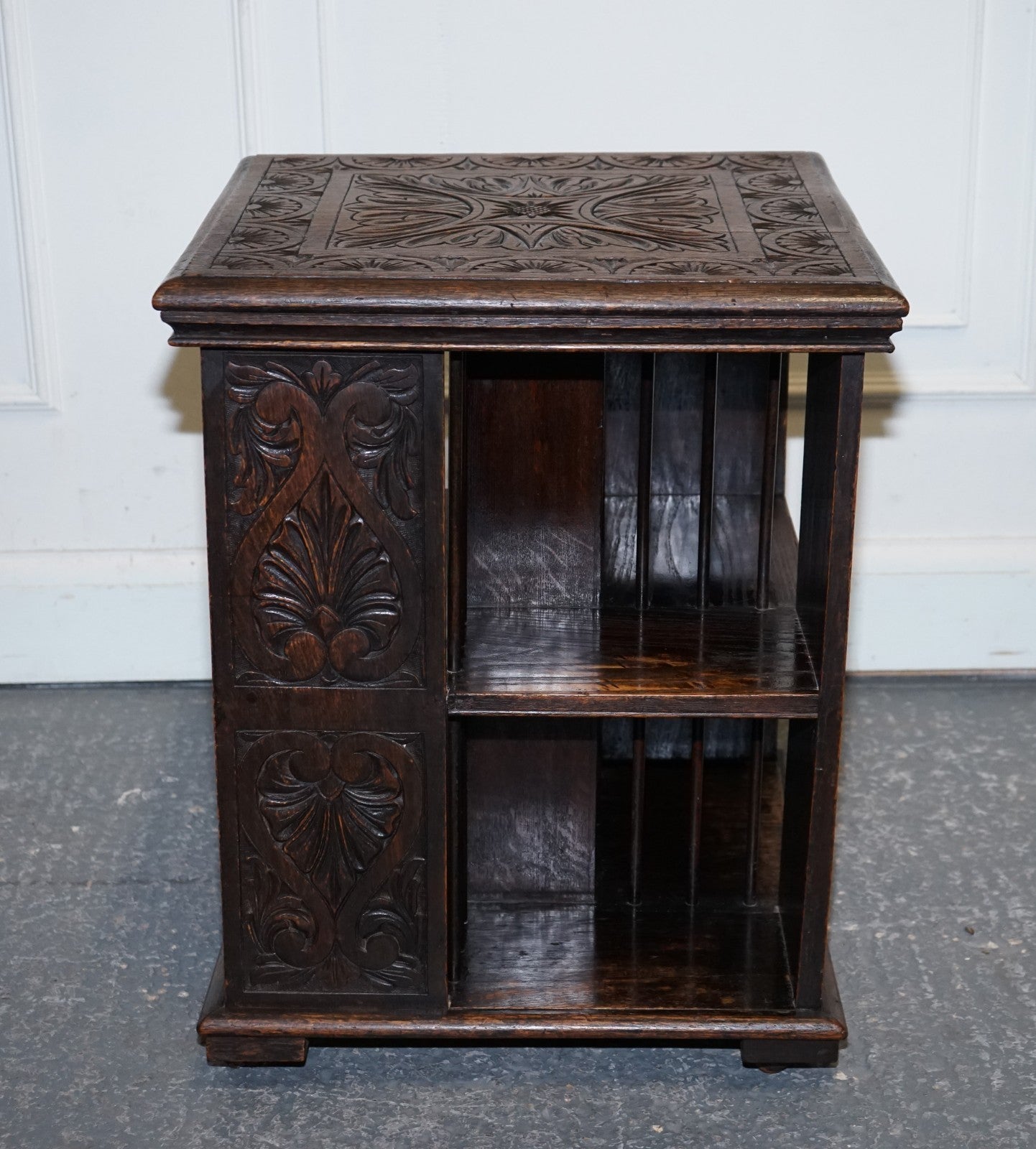 ANTIQUE VICTORIAN ENGLISH SOLID OAK CARVED JACOBEAN REVOLVING OPEN BOOKCASE