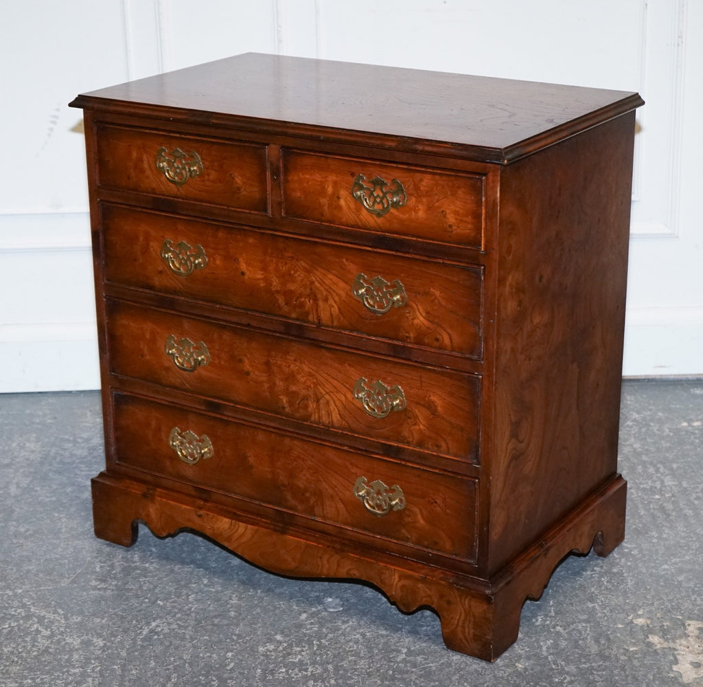 ELEGANT VINTAGE BURL ELM ALL OVER CHEST OF DRAWERS COMMODE BRASS HANDLES