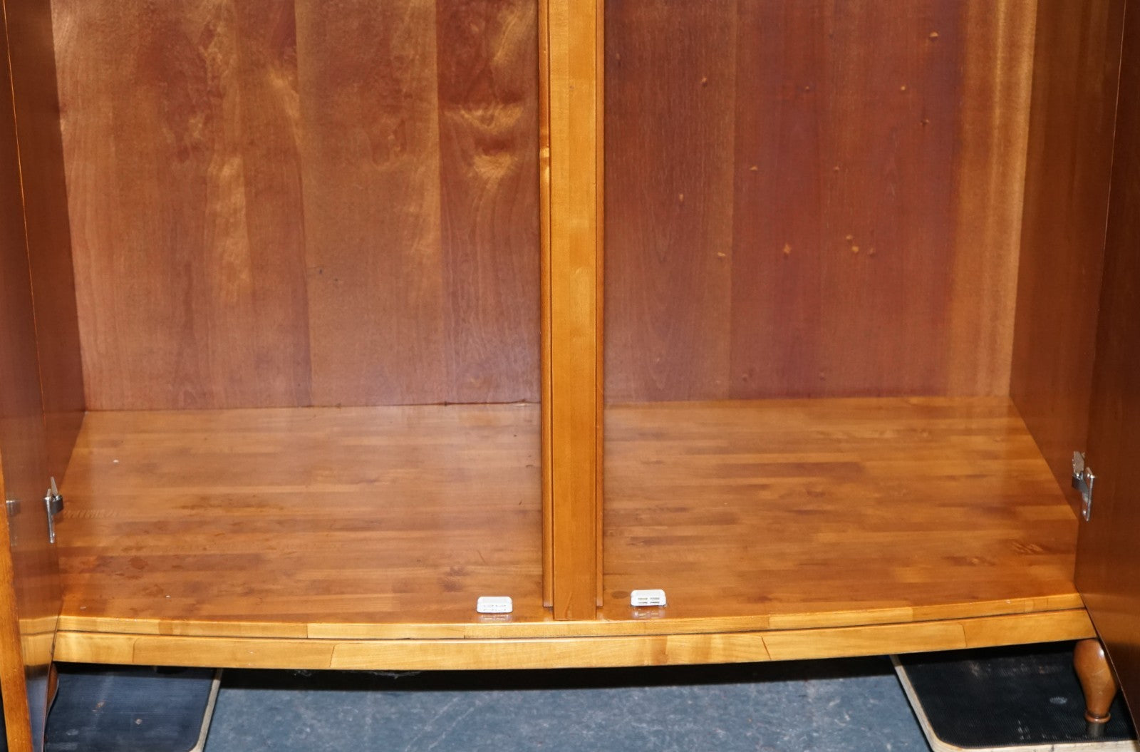 FRENCH STYLE WILLIS & GAMBIER ROCHELLE COLLECTION DOUBLE WARDROBE