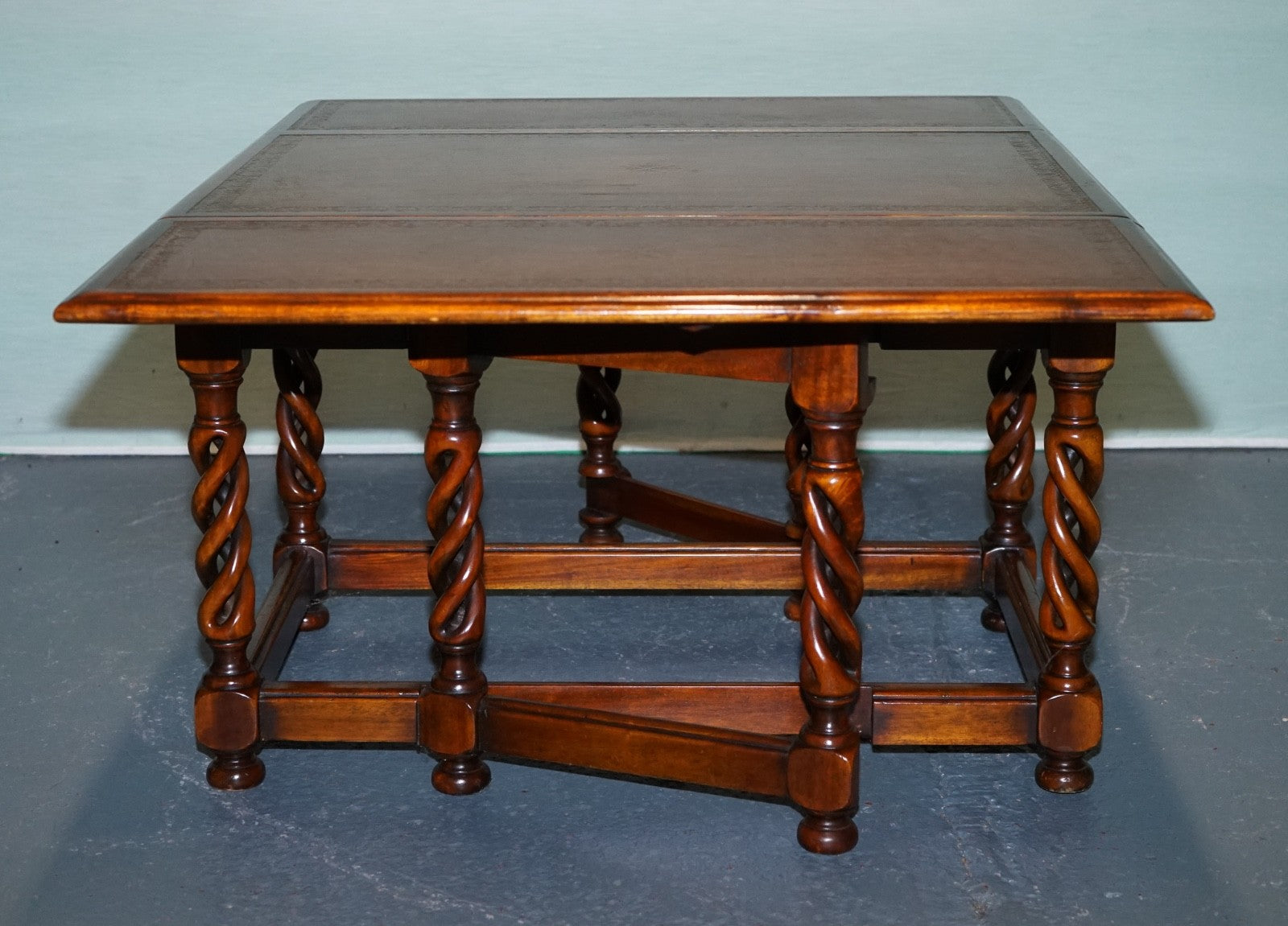 ELEGANT THEODORE ALEXANDER DROP LEAF BARLEY TWIST TABLE WITH LEATHER TOP