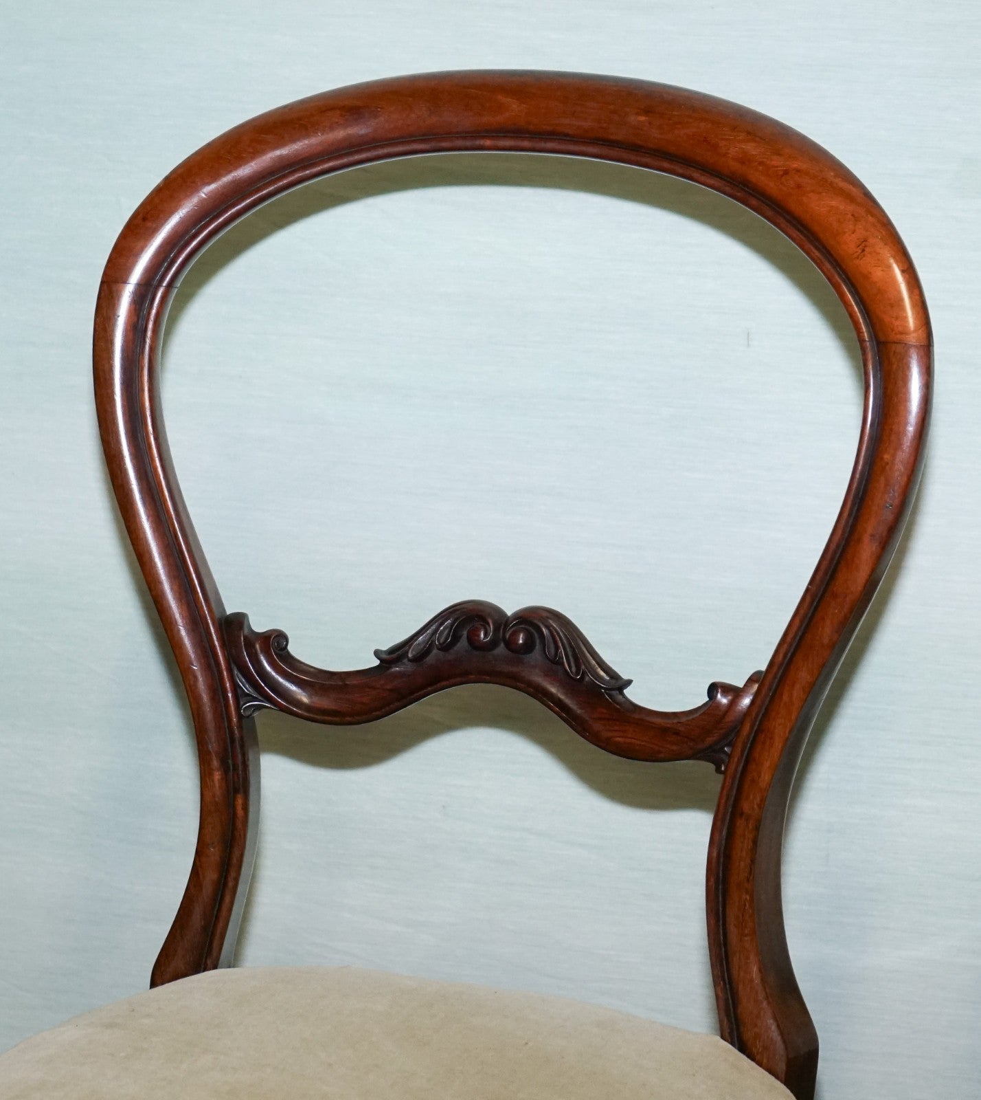 SET OF SIX CIRCA 1860 VICTORIAN BALLOON BACK DINNING CHAIRS