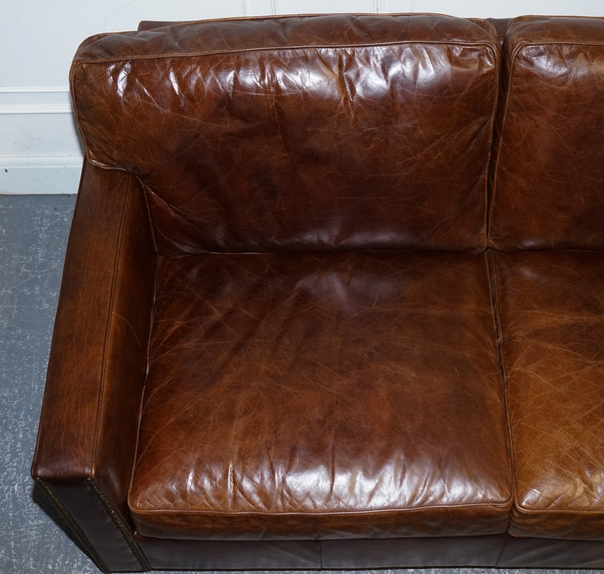TIMOTHY OULTON VISCOUNT BROWN LEATHER TWO TO THREE SEATER COMPACT SOFA