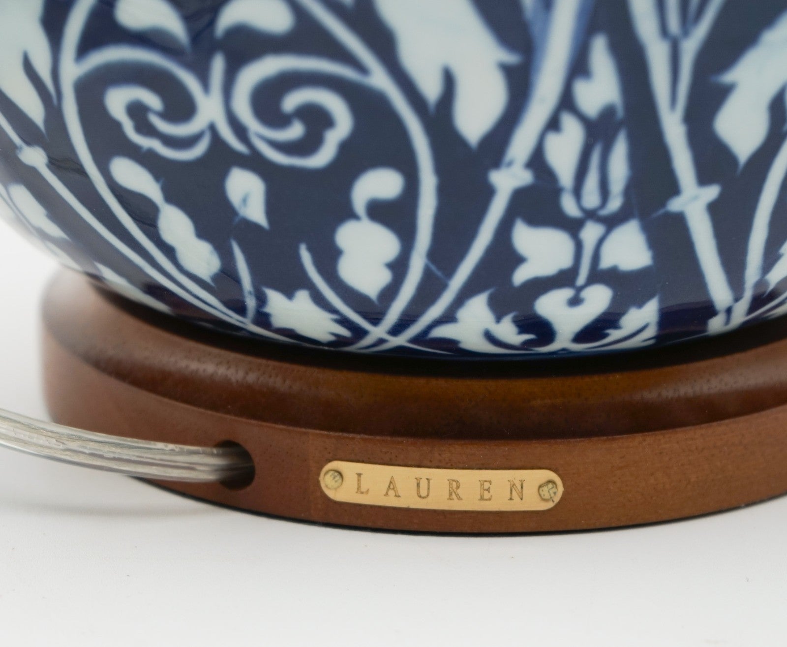 PAIR OF RALPH LAUREN EX DISPLAY CERAMIC TABLE LAMPS INCLUDING SHADES (1/2)