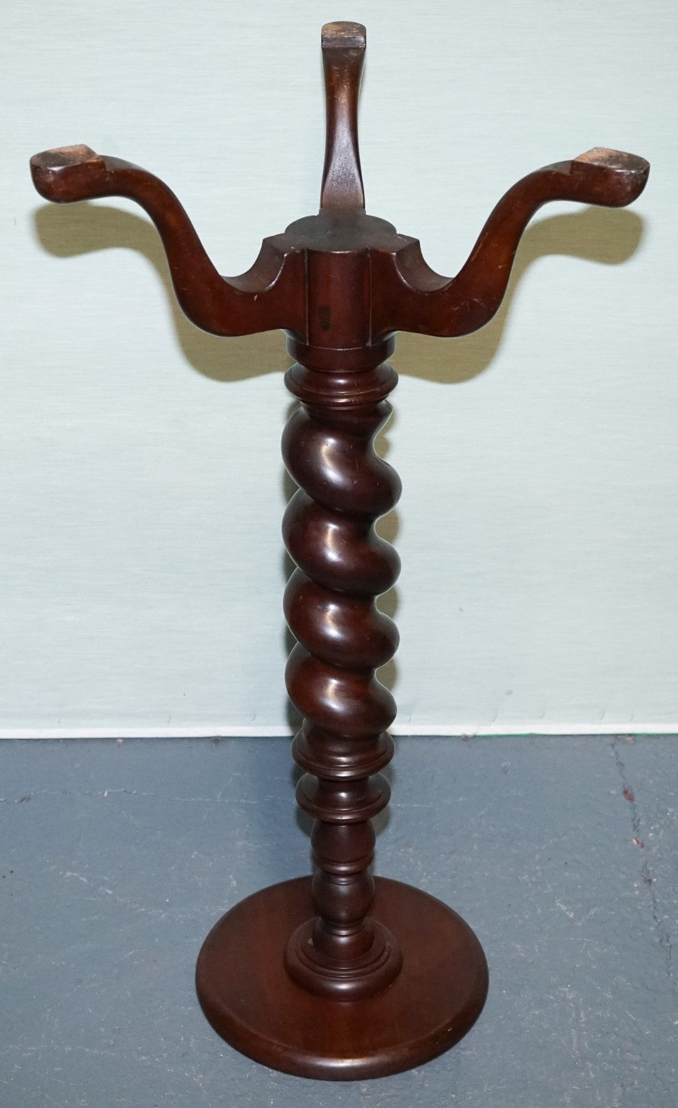 VINTAGE HARDWOOD BARLEY TWIST PEDESTAL PLANT STAND SIDE TABLE