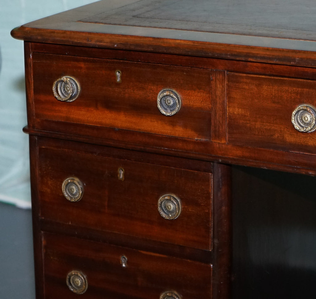 ANTIQUE VICTORiAN HARDWOOD PEDESTAL DESK WITH TOOLED LEATHER TOP