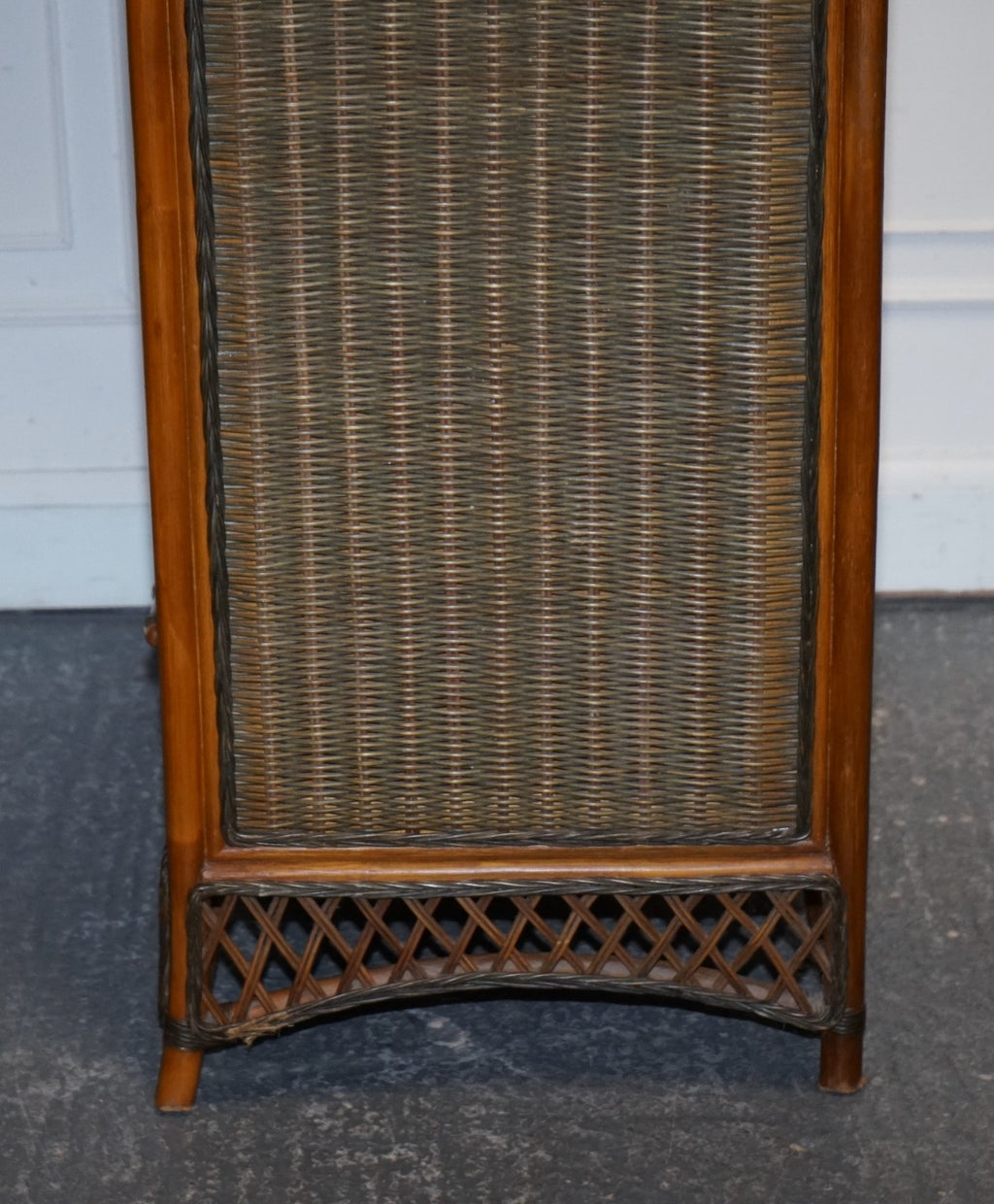 CIRCA 1970'S WOVEN WICKER ARMOIRE WARDROBE WiTH ONE DRAWER (1/2)