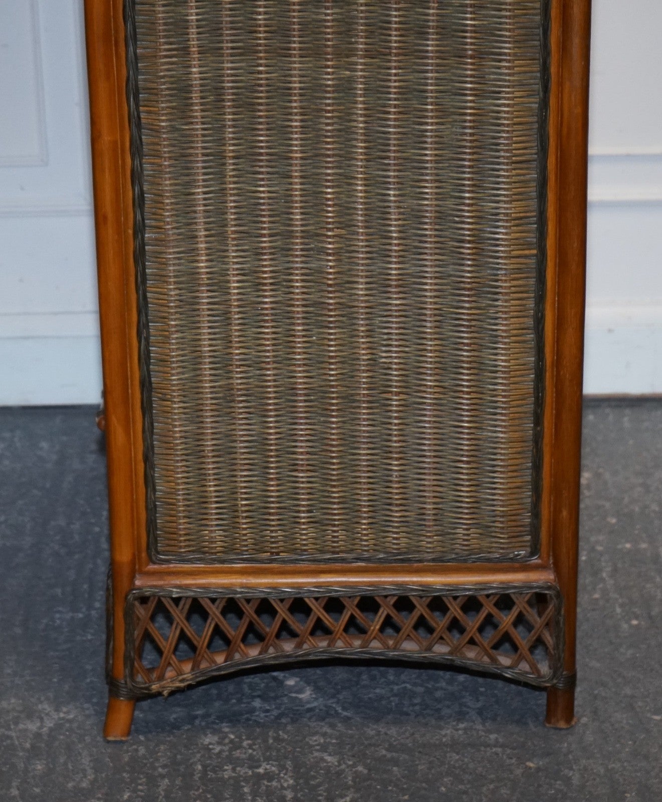 CIRCA 1970'S WOVEN WICKER ARMOIRE WARDROBE WiTH ONE DRAWER (1/2)