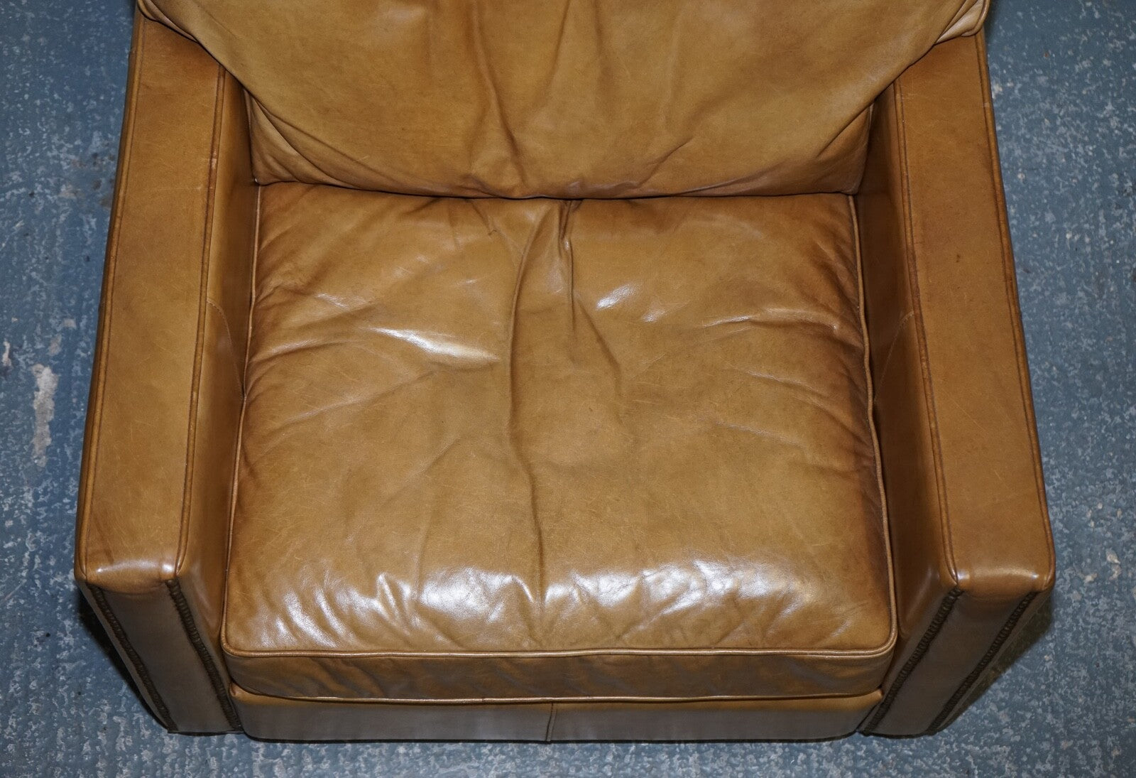 LOVELY TIMOTHY OULTON VISCOUNT PAIR OF TAN LEATHER ARMCHAIRS RRP £5,200