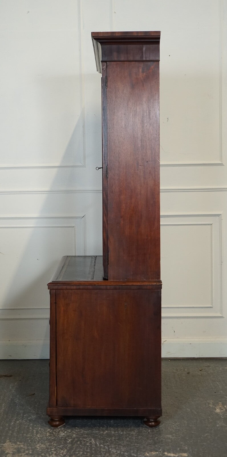 ANTIQUE DRESSER BOOKCASE DISPLAY CABINET ON CHEST OF DRAWERS BLACK LEATHER TOP