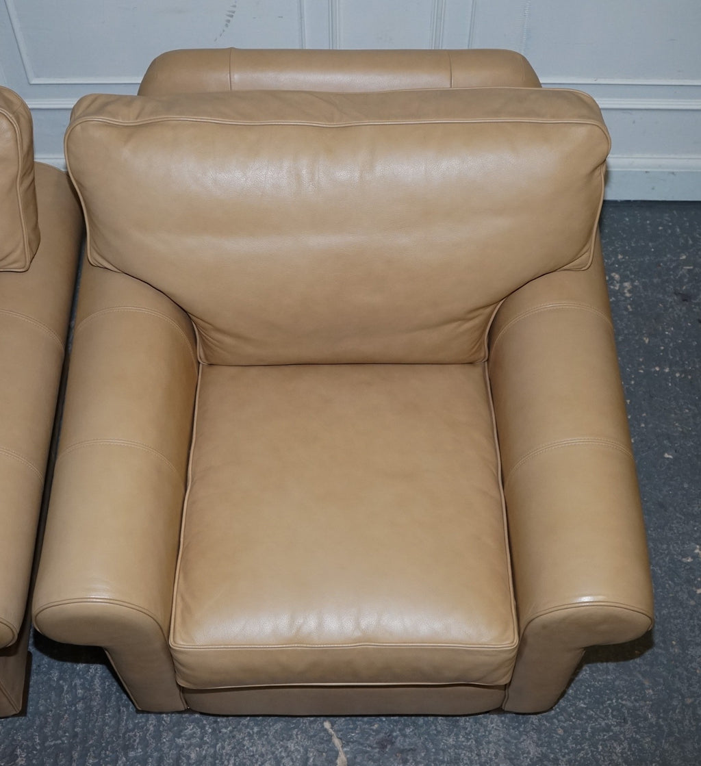 FINE LATTE BROWN LEATHER PAIR OF ARMCHAIRS MADE BY MULTIYORK ENGLAND
