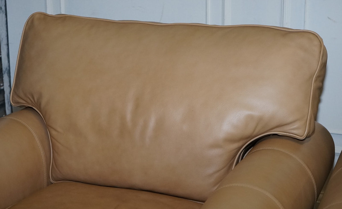 FINE LATTE BROWN LEATHER PAIR OF ARMCHAIRS MADE BY MULTIYORK ENGLAND