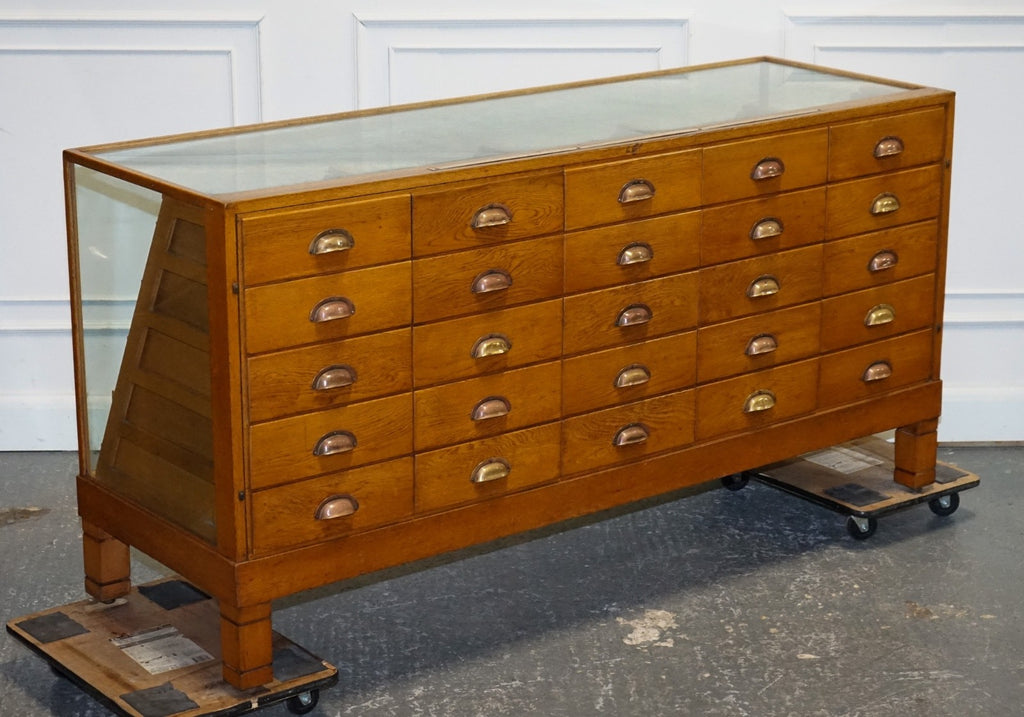 ANTIQUE 1920 ENGLISH VICTORIAN OAK HABERDASHERY SHOP COUNTER WITH ORIGINAL GLASS