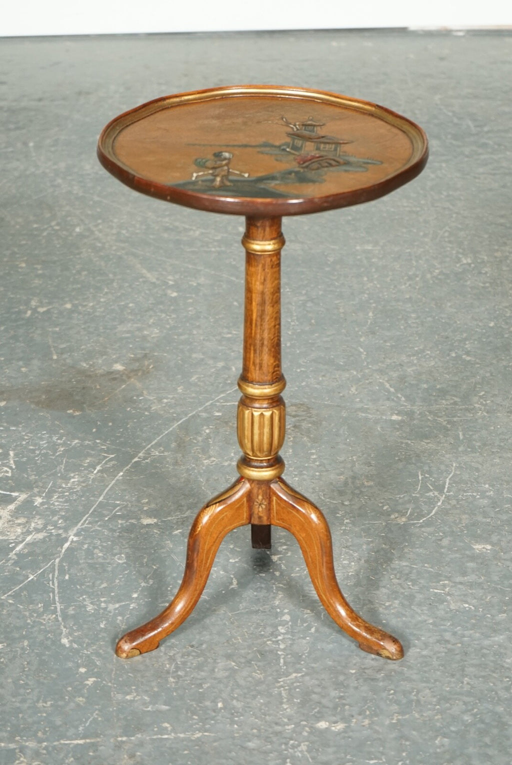 VINTAGE ORIENTAL CHINOISERIE  EBONISED HAND PAINTED PEDESTAL SIDE END LAMP TABLE