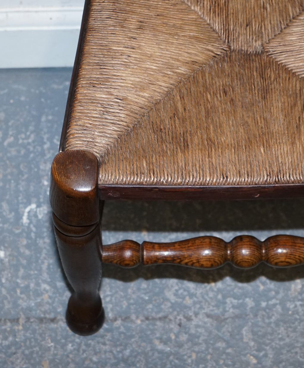 SET OF SIX ENGLISH ANTIQUE CIRCA 1910 LADDERBACK RUSH SEAT DINING CHAIRS