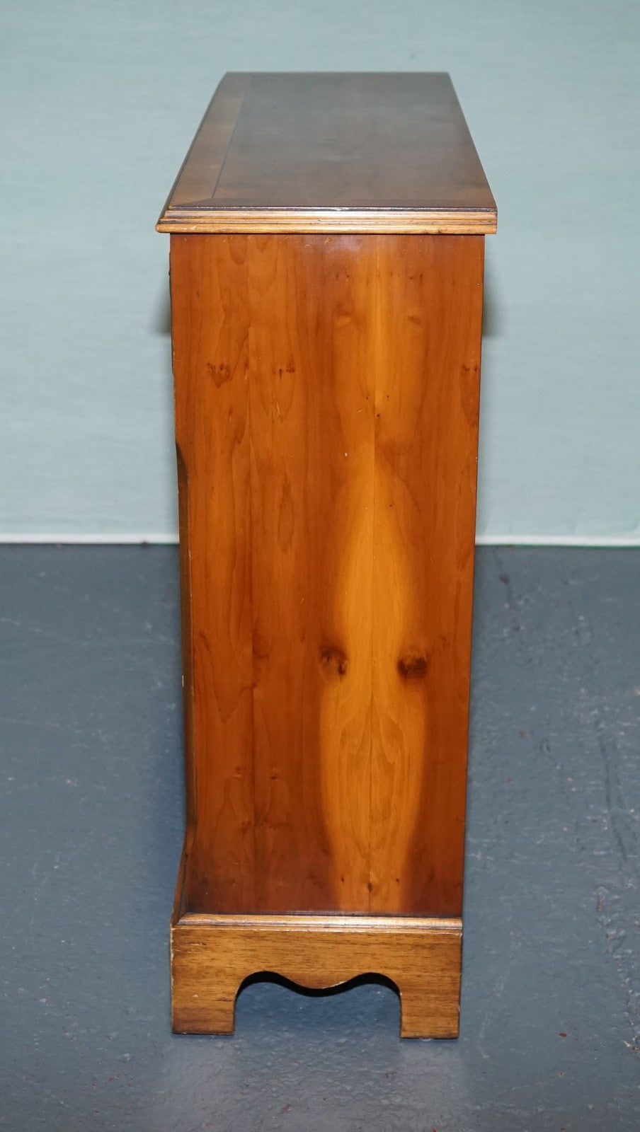 ELEGANT VINTAGE YEW WOOD LOW DWARF BOOKCASE WITH TWO STORAGE DRAWERS