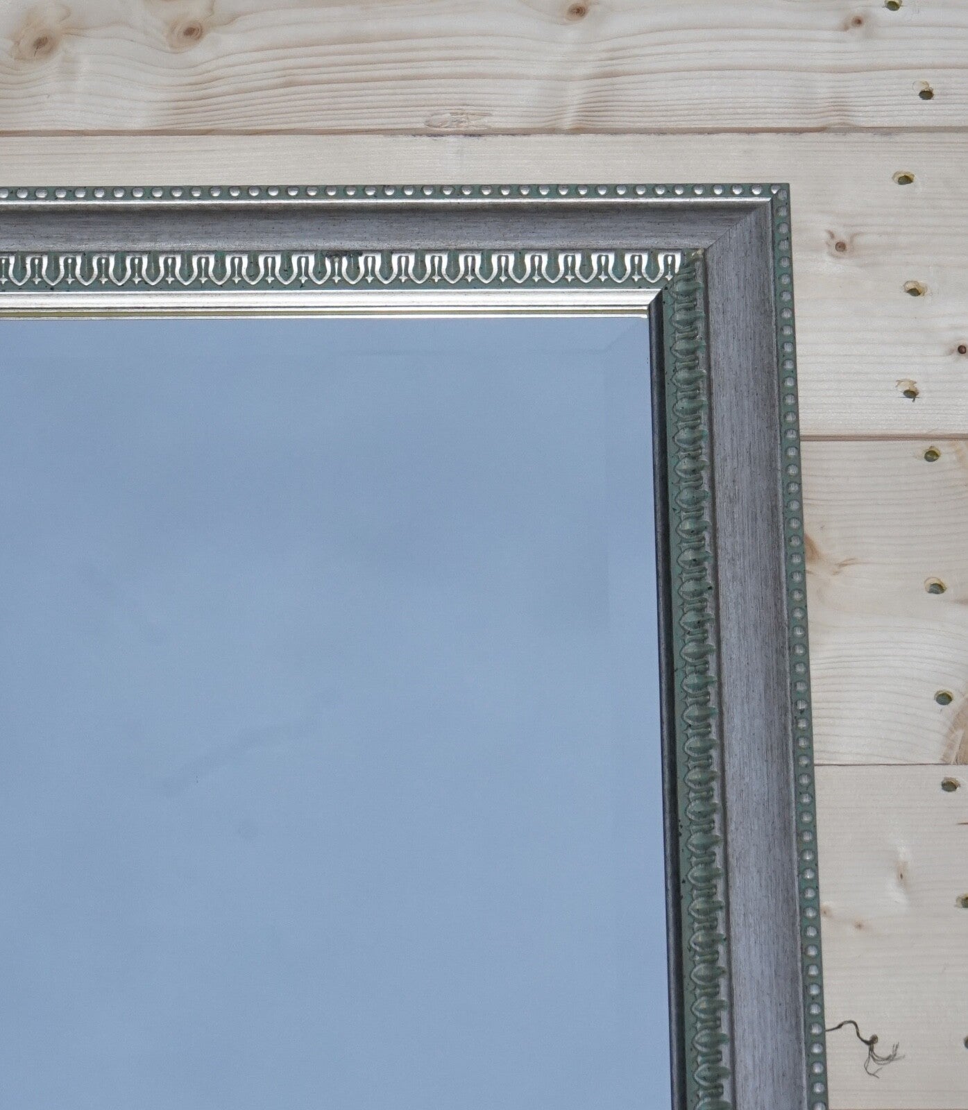 GORGEOUS SILVER GREY FRAME BEVELLED HANGING WALL MIRROR