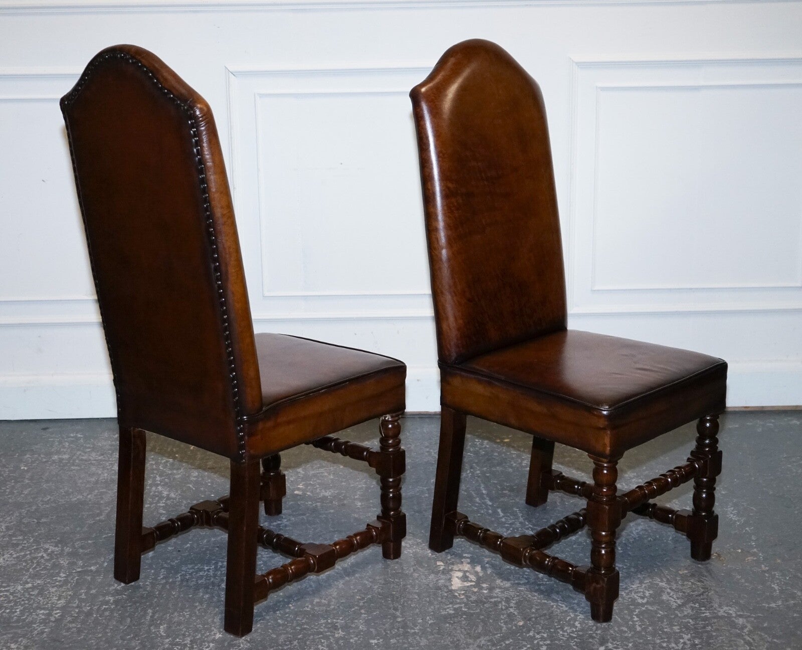 8 RESTORED CROMWELLIAN HAND DYED WHISKEY BROWN LEATHER DINING CHAIRS