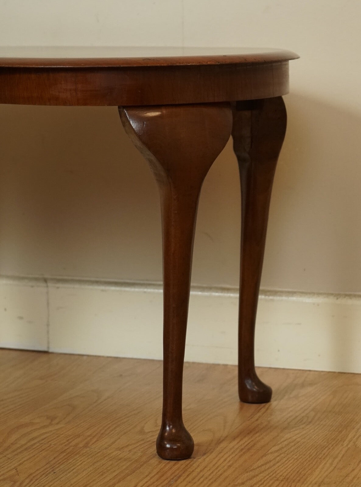 GORGEOUS KIDNEY ART DECO HARDWOOD SIDE END PLANT TABLE
