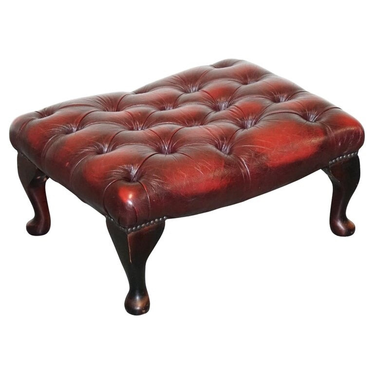 VINTAGE BURGUNDY LEATHER CHESTERFIELD QUEEN ANNE LEGS FOOTSTOOL