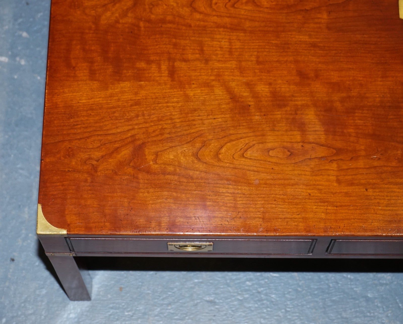 LARGE MILITARY CAMPAIGN REH KENNEDY HARRODS COFFEE TABLE WITH THREE DEEP DRAWERS