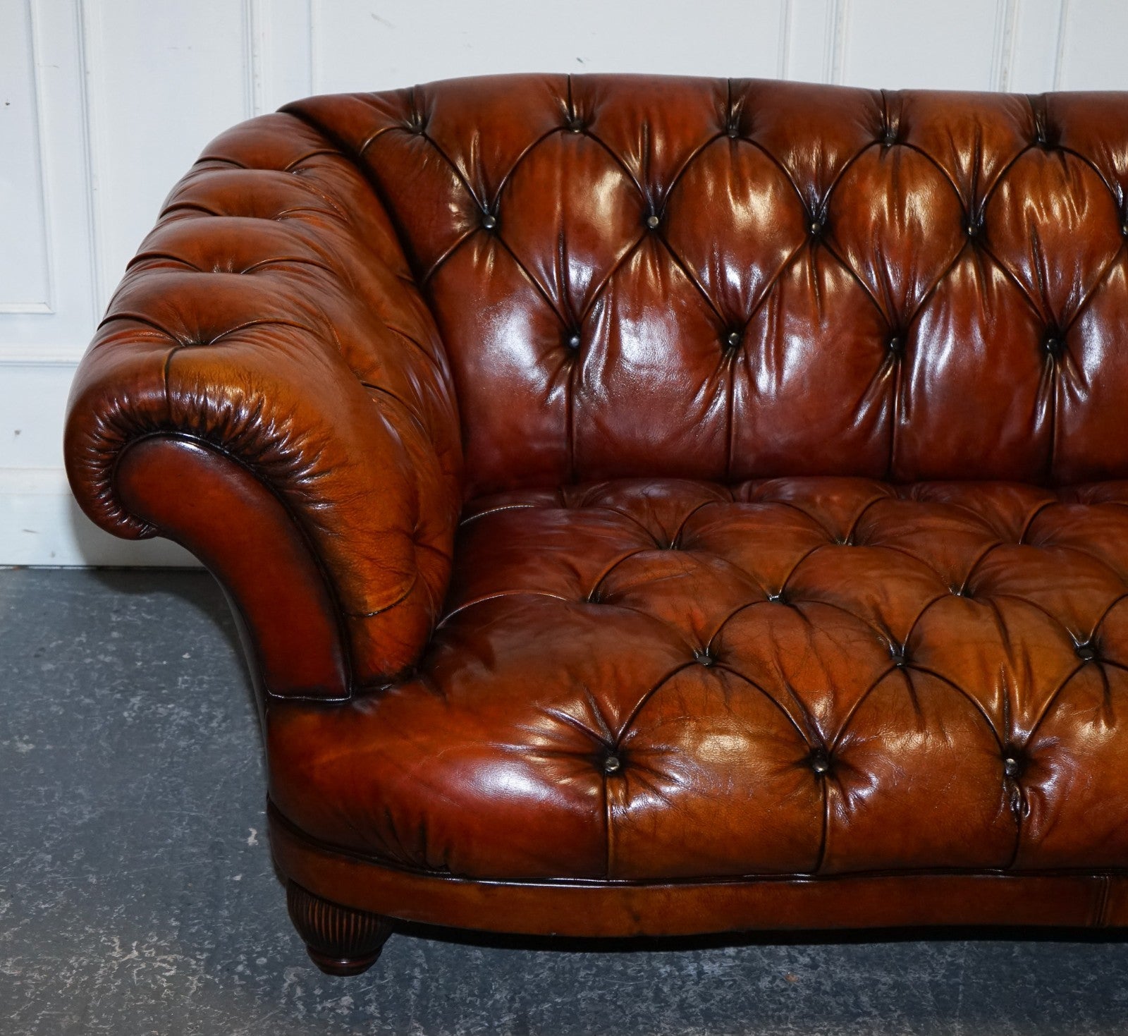 RESTORED HAND DYED LEATHER 2.5 SEATER CHESTERFIELD TETRAD OSCAR SOFA