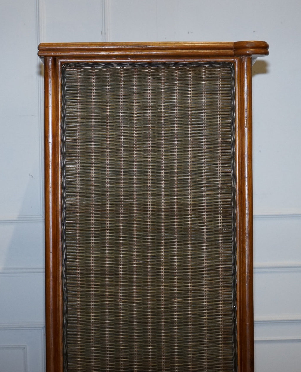 CIRCA 1970'S WOVEN WICKER ARMOIRE WARDROBE WiTH ONE DRAWER (1/2)