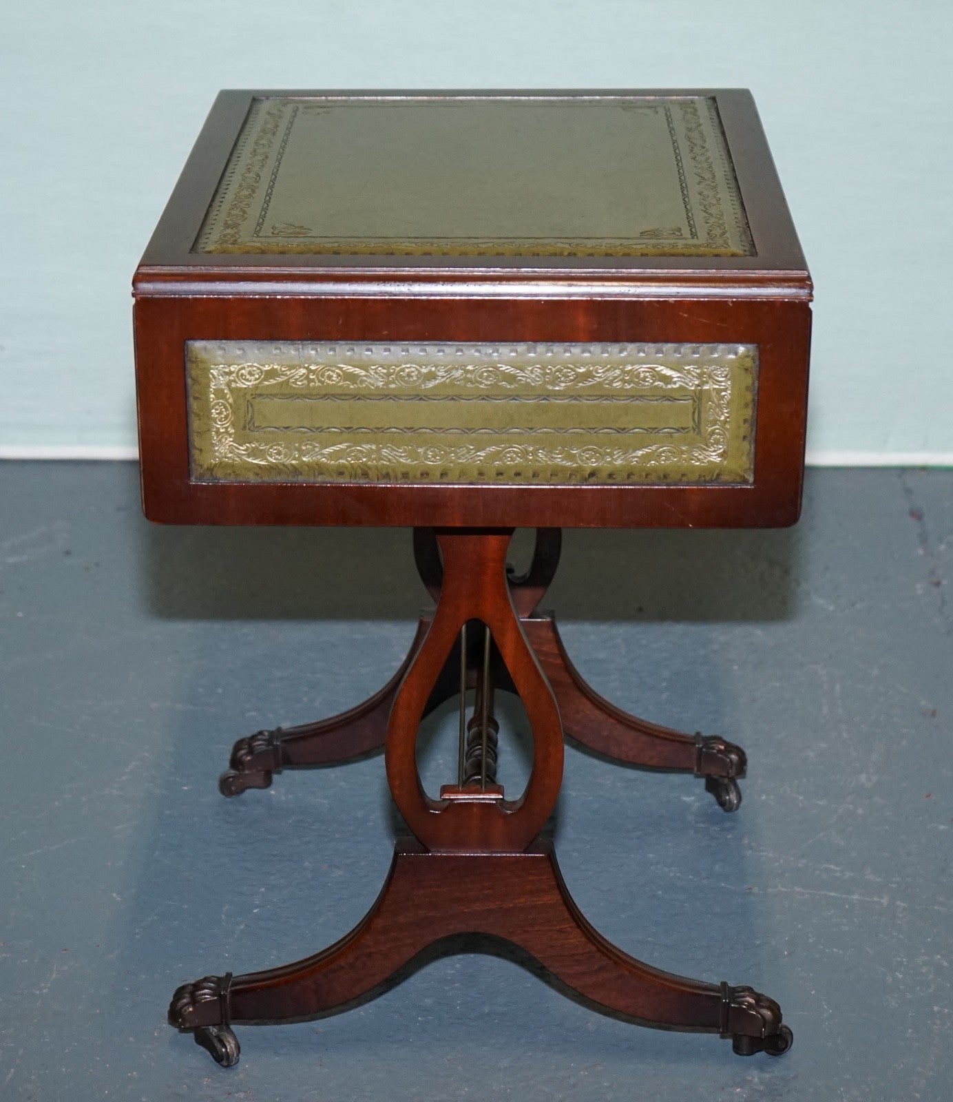 REGENCY STYLE HARDWOOD SIDE TABLE WITH GREEN LEATHER iNSET TOP & DROP LEAVES