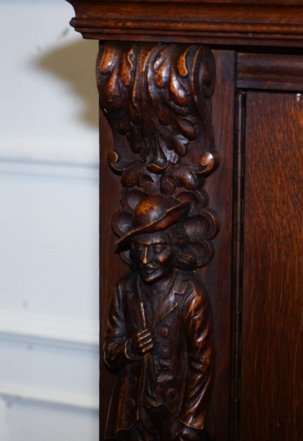 19TH CENTURY RENAISSANCE STYLE FRENCH CARVED WALNUT CABINET WITH SHELVES