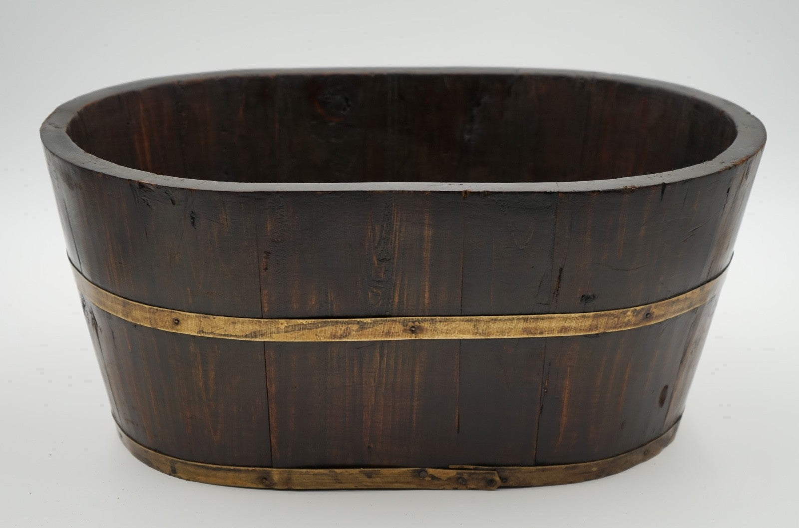 ANTIQUE ENGLISH OAK PLANTER OR CHAMPAGNE COOLER BUCKET WITH BRASS TRIM