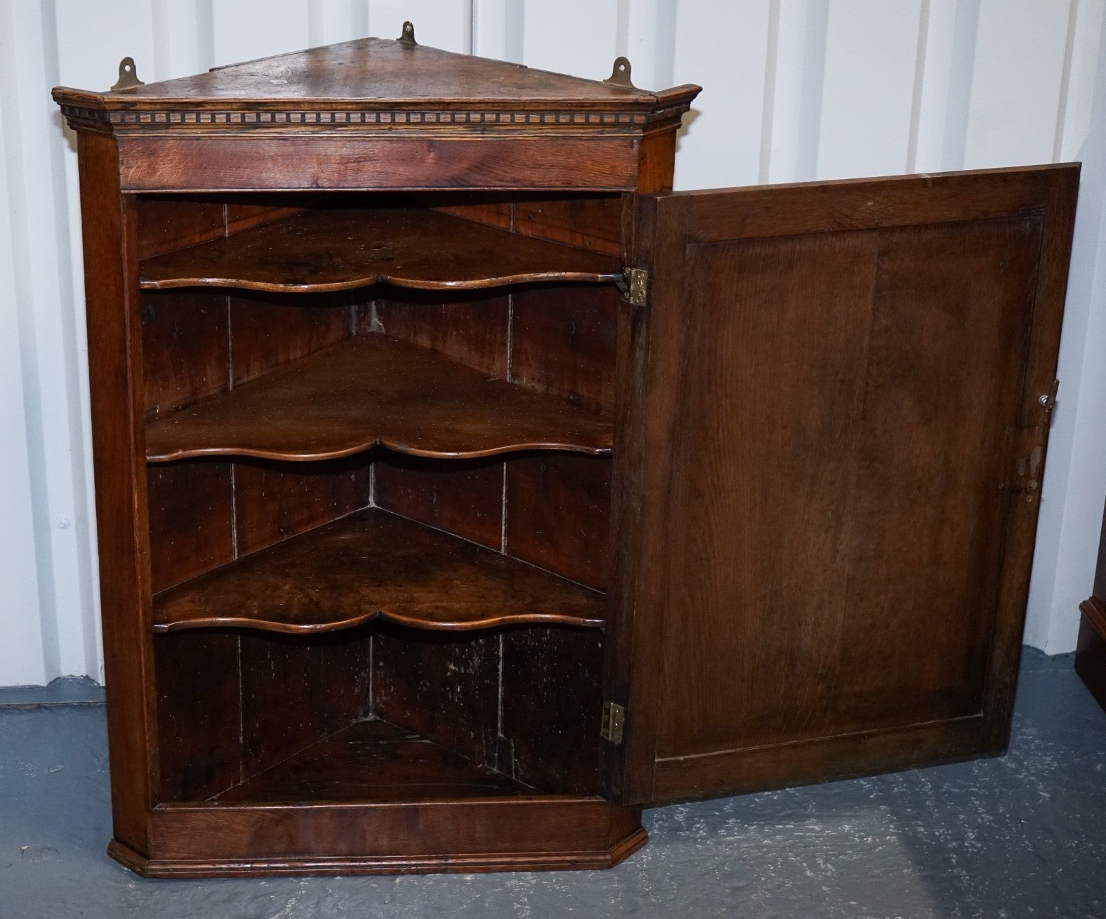 ANTIQUE ENGLISH OAK HANGING CORNER CUPBOARD CABINET