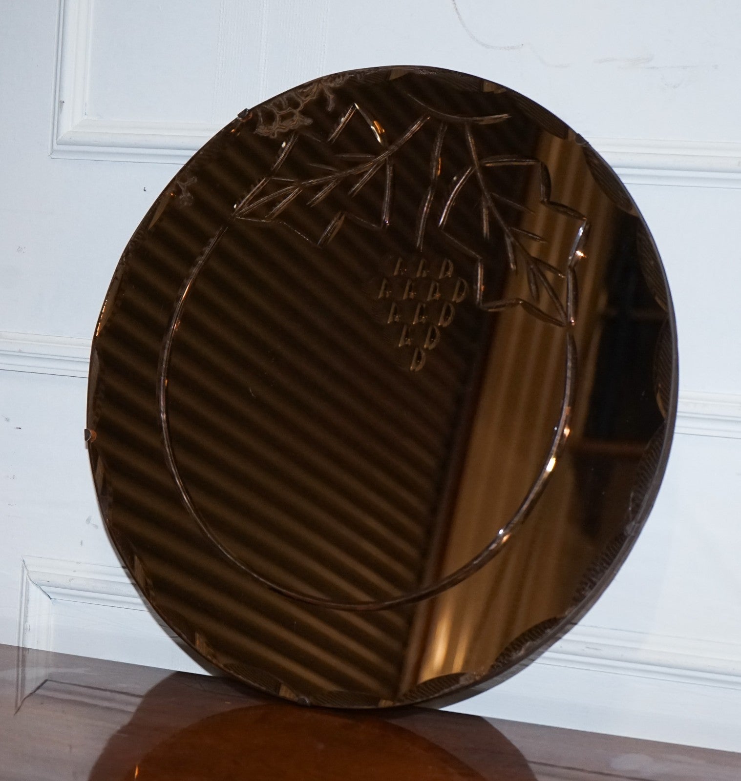 VINTAGE ART DECO PEACH GLASS BEVELED CIRCULAR WALL MIRROR