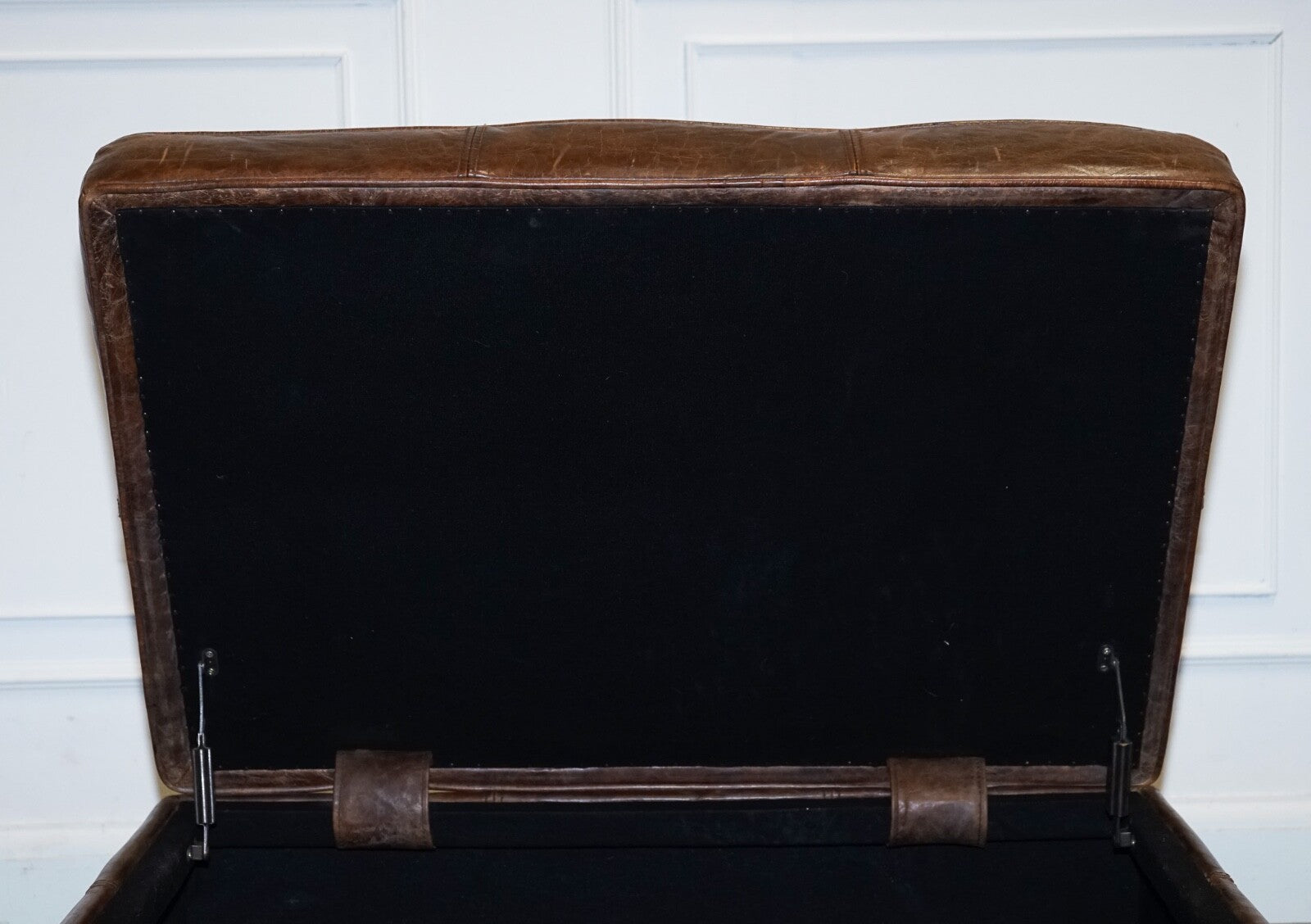 VINTAGE HALO REGGIO GROUCHO BROWN LEATHER OTTOMAN FOOTSTOOL WITH STORAGE SPACE