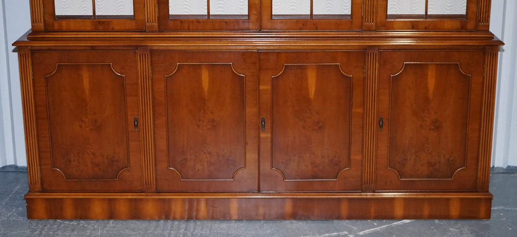 ANTIQUE GEORGIAN STYLE YEW WOOD FOUR DOOR DISPLAY CABINET BOOKCASE